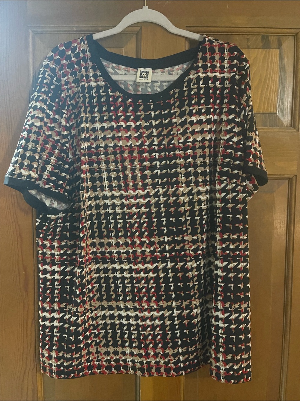 Anne Klein Black, Red & Cream Abstract Short Sleeve Top